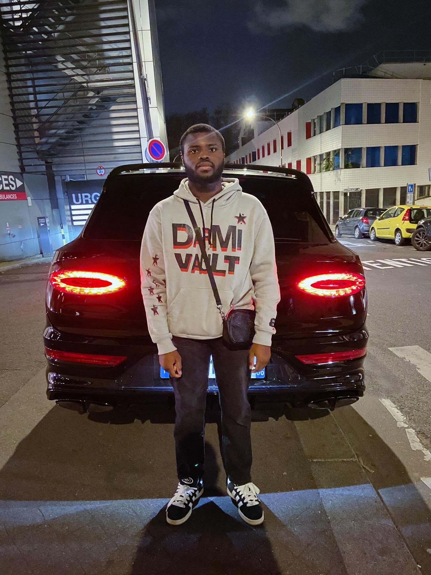 RED-STARS HOODIE