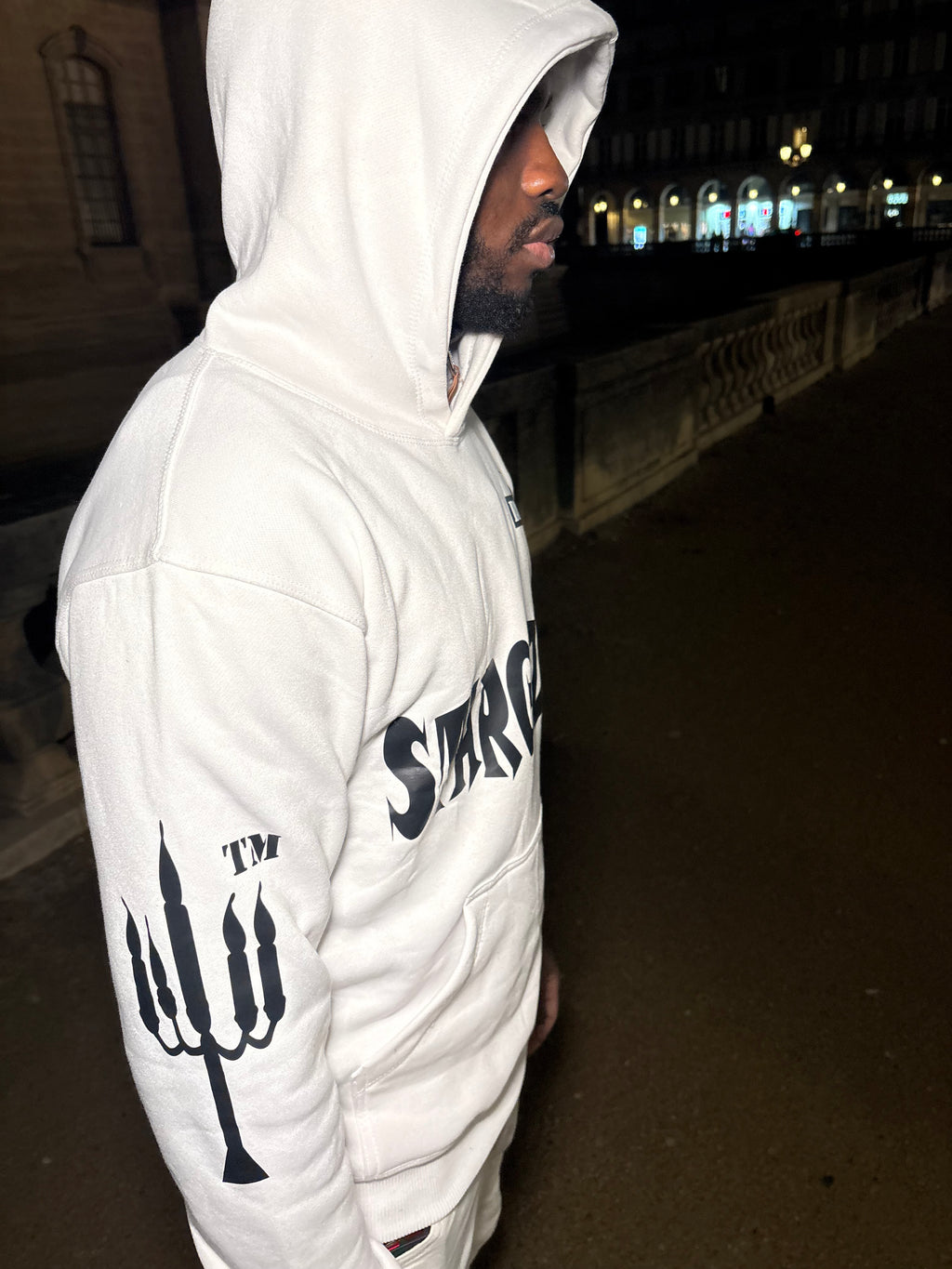 ARCHIVE OF THE CANDLESKI HOODIE